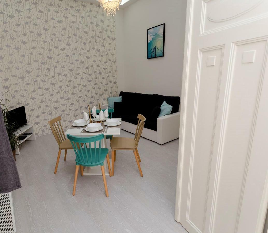Boutique Jokai - In The Center Apartament Budapesta